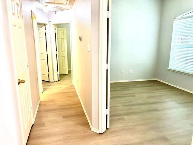 Building Photo - 7180 Chinquapin Dr