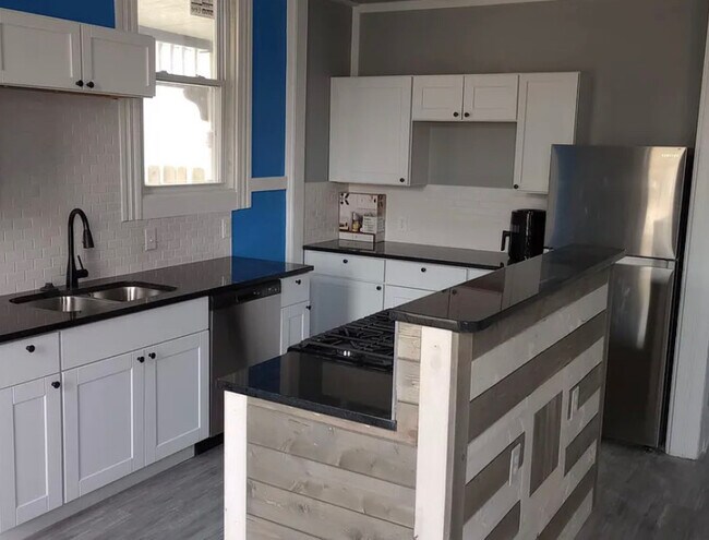 Foto del edificio - 3801 Whitman Ave