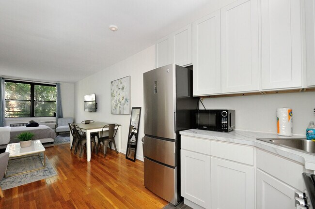 Foto del edificio - 442 E 78th St