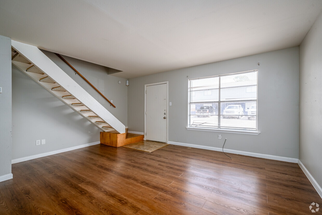 Bridge City Townhomes Apartments in Bridge City, TX