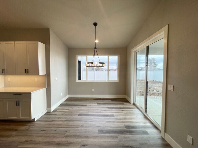 Foto del edificio - Newer Rathdrum Rancher