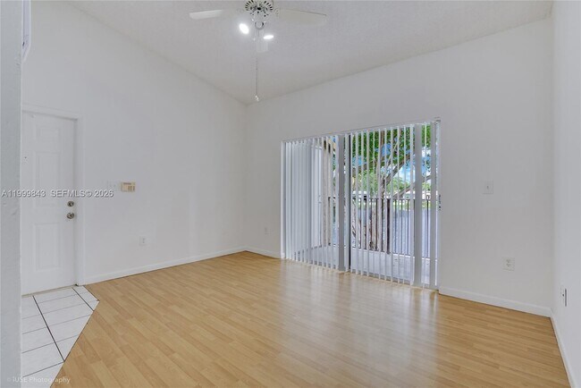 Foto del edificio - 1851 NW 96th Terrace