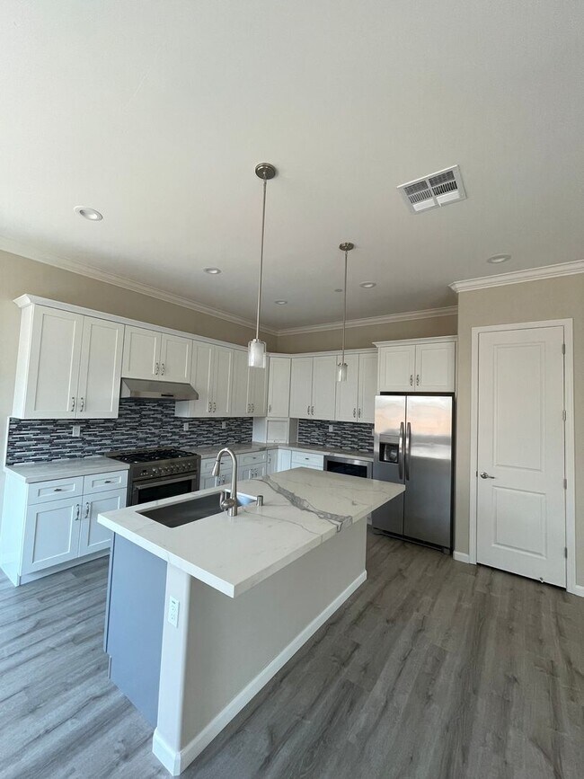 Foto del edificio - Newly Built 4 Bedroom 3 Bath Home