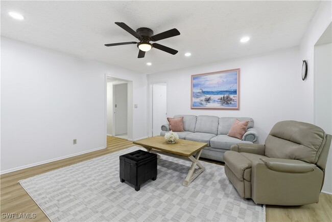 Foto del edificio - 2261 11th St N