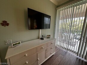Building Photo - 9170 Southmont Cove