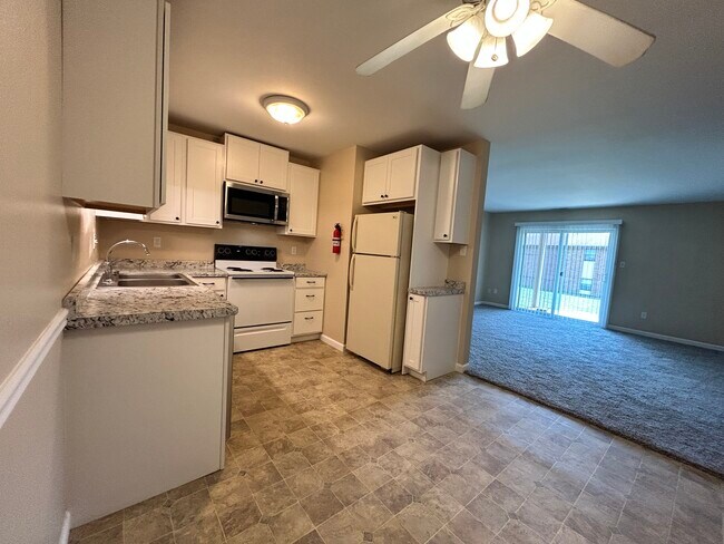 Foto del edificio - 10 Granada Blvd