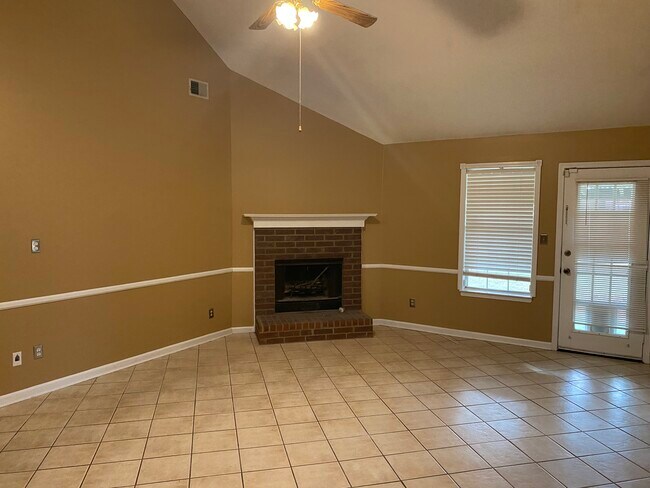 Foto del edificio - 9161 Valkrie Ln