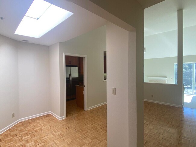 Foto del edificio - 1040 Continentals Way