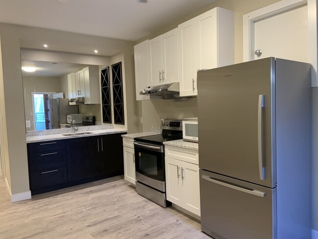 Photo du bâtiment - 6841 Burns St