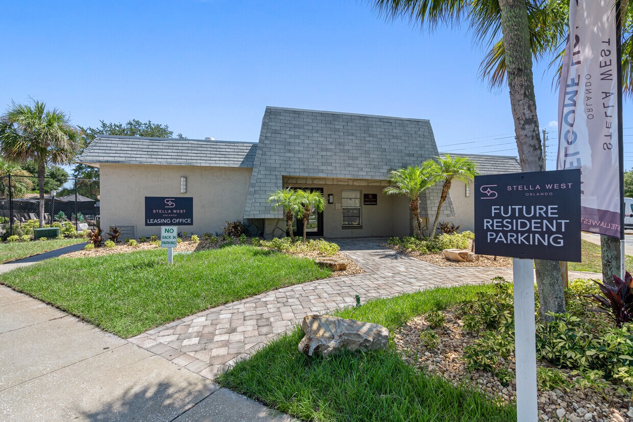 Stella West Apartments at 4757 Silver Star Rd Orlando, FL