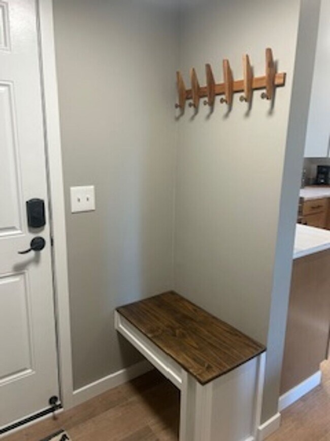 Foto del edificio - Adorable Fully Remodeled Home in Prime Loc...