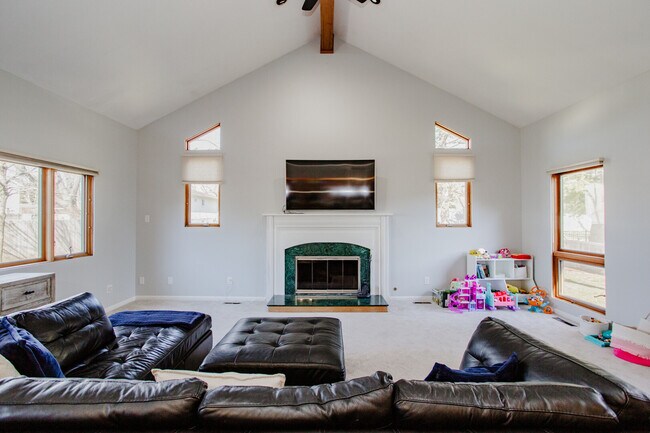 Building Photo - 938 Aberdeen Dr