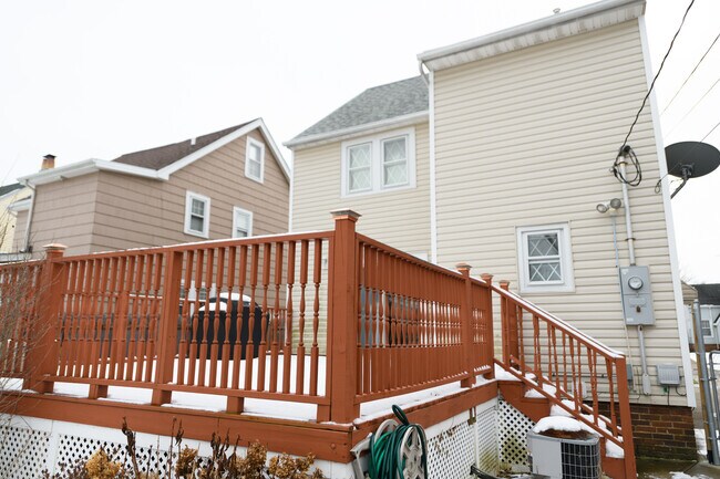 Foto del edificio - 16708 Elsienna Ave