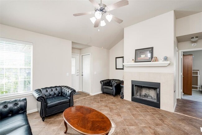 Building Photo - 2408 Elara Dr
