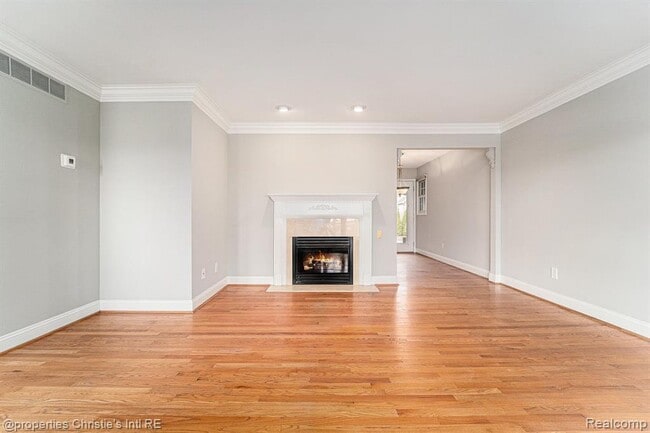 Building Photo - 1630 Normandy Rd