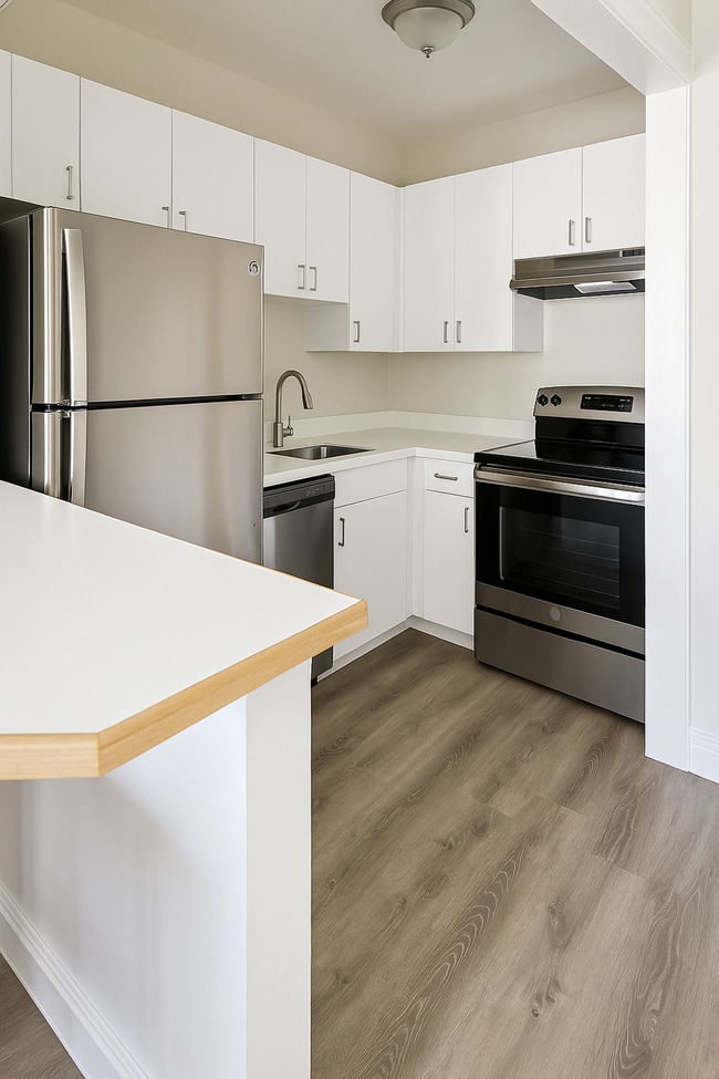Foto del edificio - Whispering Palms Apartment Homes