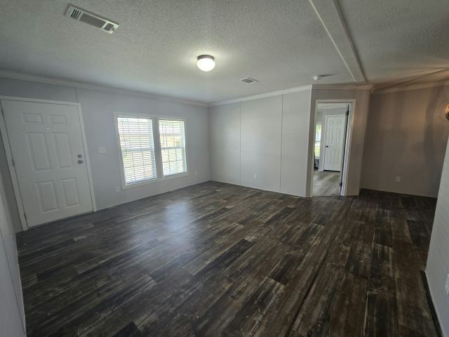 Foto del edificio - 1400 Banana Rd