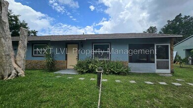 Building Photo - 2095 Eloise Cir