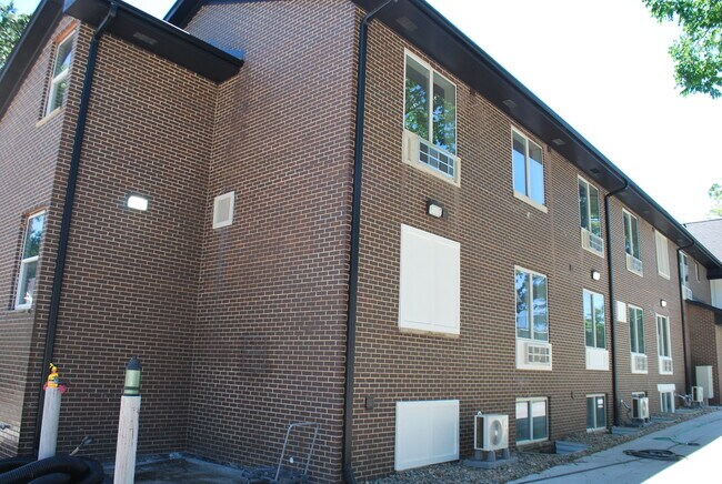 Lofts en la calle 34 - Edificio trasero - 1219 34th St