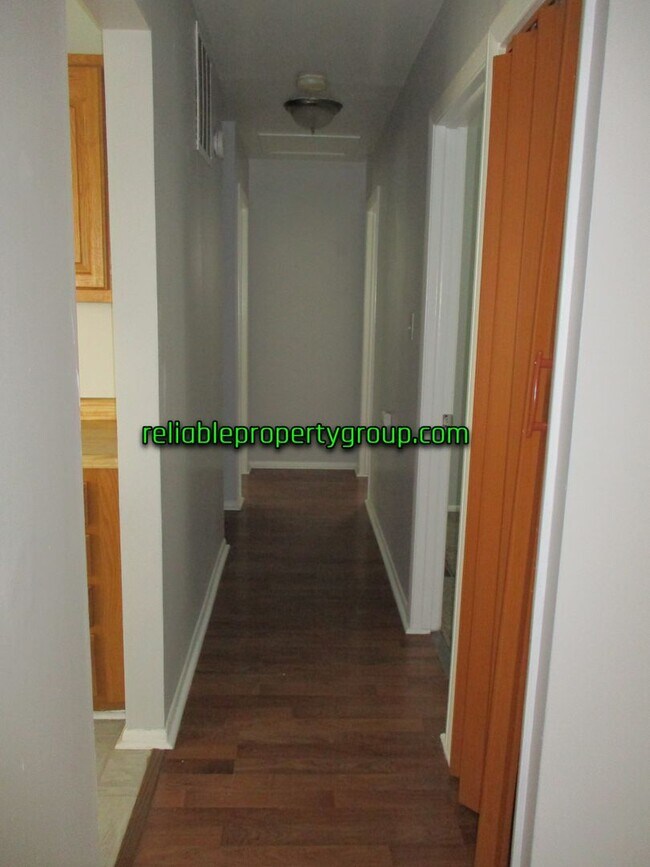 Foto del edificio - New Listing in Fort Wayne