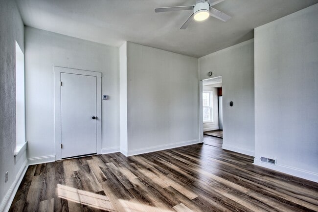 Building Photo - 237 S Fillmore St