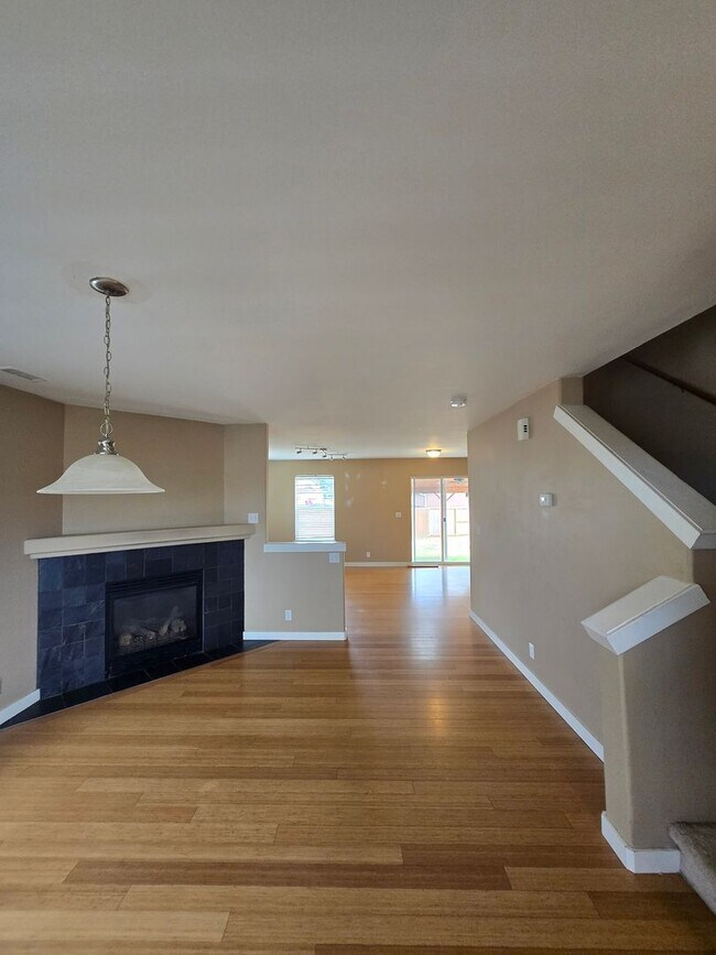 Foto del edificio - Beautiful 4 Bedroom 2.5 Bath in Rainier