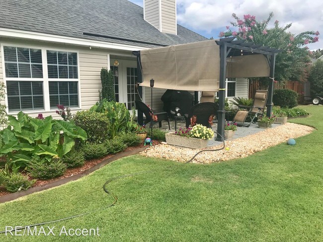 Foto del edificio - 4 br, 3 bath House - 7 Hidden Creek Dr.