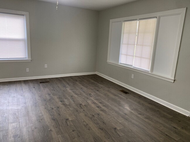 Building Photo - 607 Arlington Ave