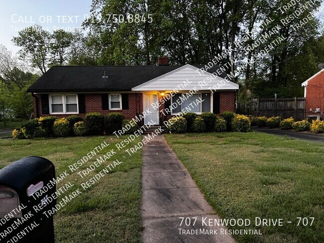 Foto del edificio - 707 Kenwood Dr