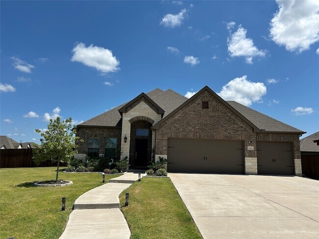 Foto del edificio - 541 Firethorn Dr