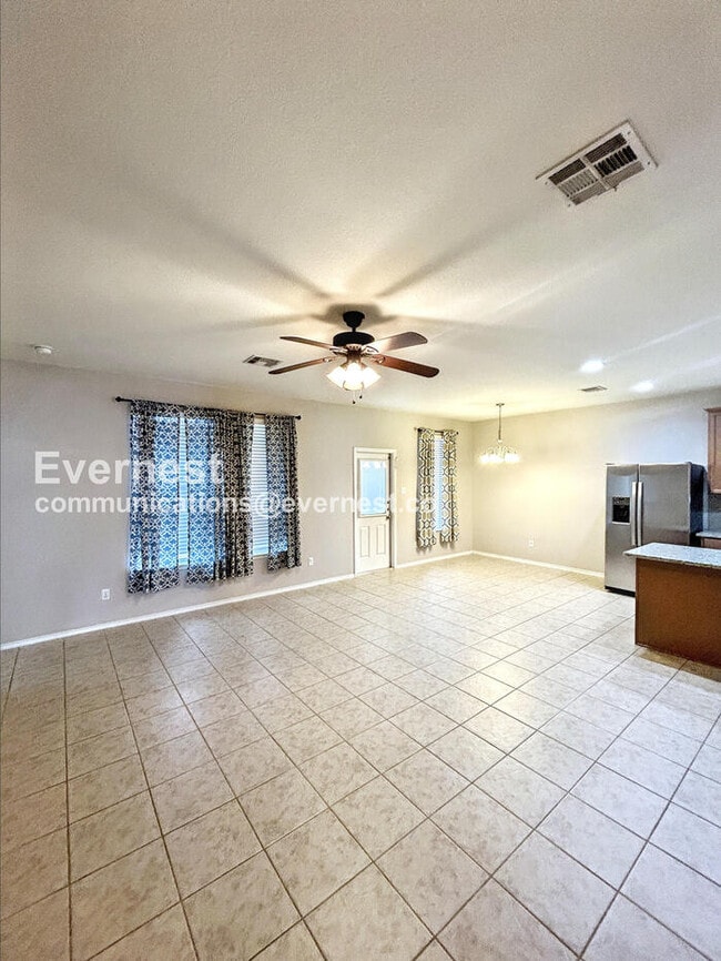 Foto del edificio - 108 Sierra Mar Lp