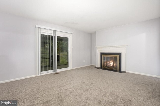 Building Photo - 912 Allenview Dr