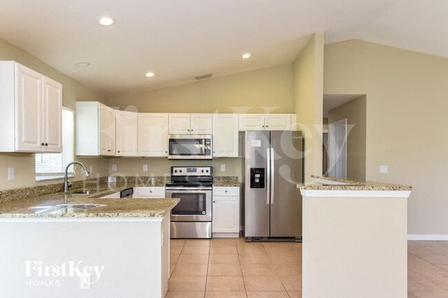 Foto del edificio - 10371 Grail Ave