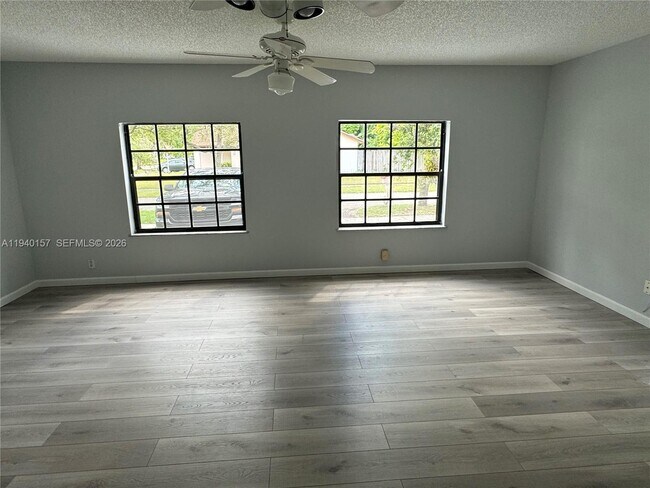 Foto del edificio - 11301 SW 156th St