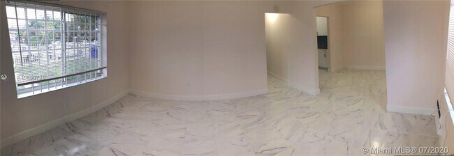 Foto del edificio - 1740 NW 41st St