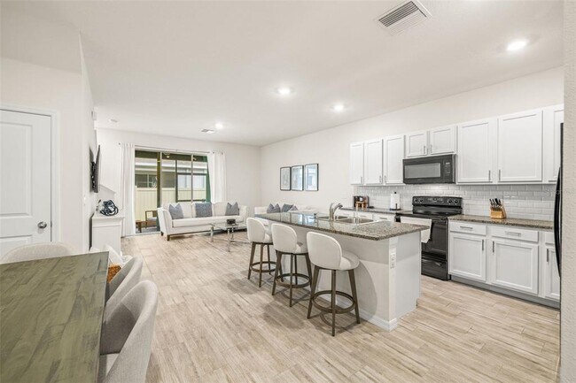 Building Photo - 2952 Suncoast Blend Dr