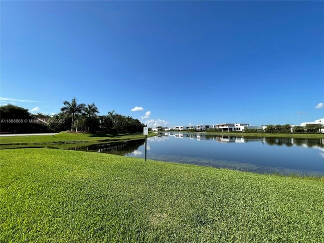 Foto del edificio - 154 Riviera Cir