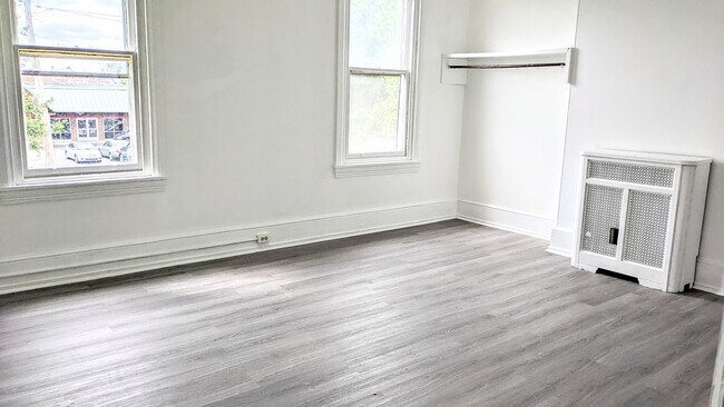 Foto del edificio - 802 DeKalb St