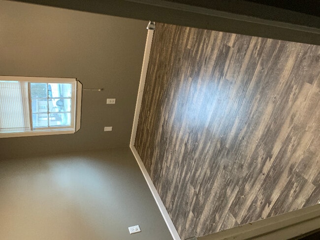 Building Photo - 1362 Pitkin Rd