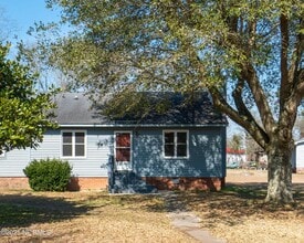 Building Photo - 3204 Deer Path Cir