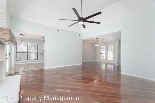 Building Photo - 3 br, 2 bath House - 27026 Wooded Acres