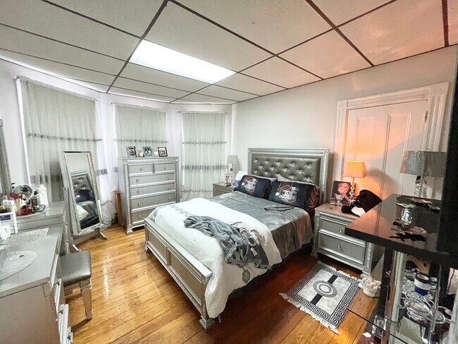 Foto del edificio - 26-28 Harbor View St