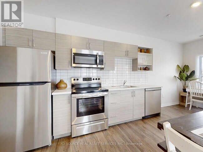 Photo du bâtiment - 77 William St N