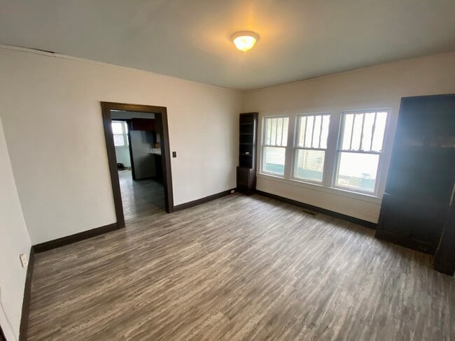 Foto del edificio - 501 N Bowman Ave
