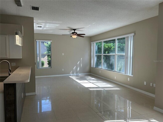 Building Photo - 15513 Eastbourn Dr