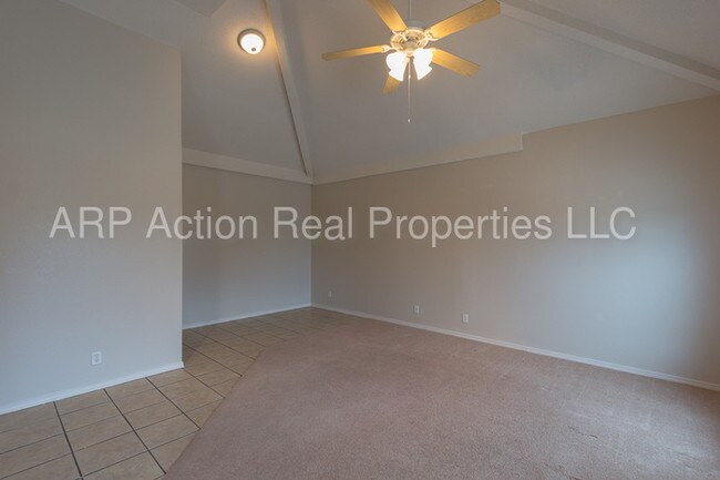 Building Photo - 3621 Jamaican Palm Dr