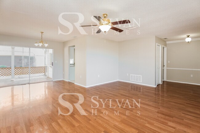 Foto del edificio - Discover what it feels like to LOVE where you LIVE!