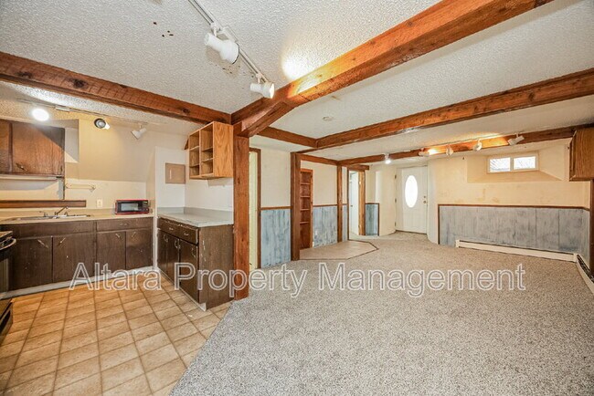 Foto del edificio - 1303 Langmeyer St