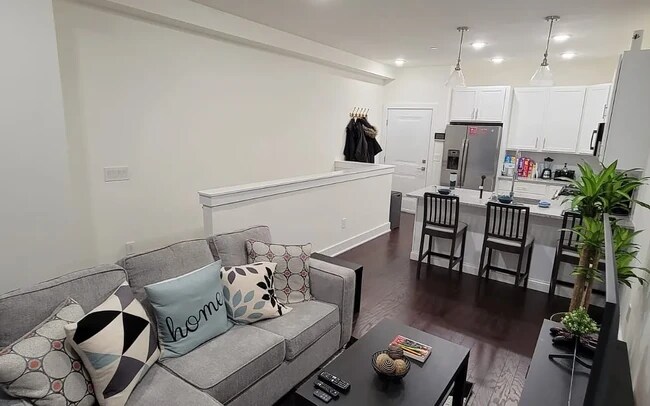 Foto del edificio - 512 W Montgomery Ave