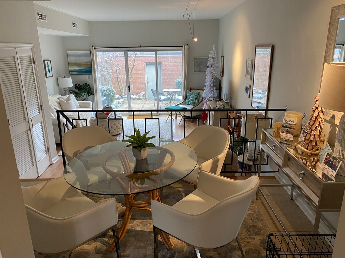 2896 Chateau Cir Unit 2896, Upper Arlington, OH 43221 Condo for Rent in Upper Arlington, OH